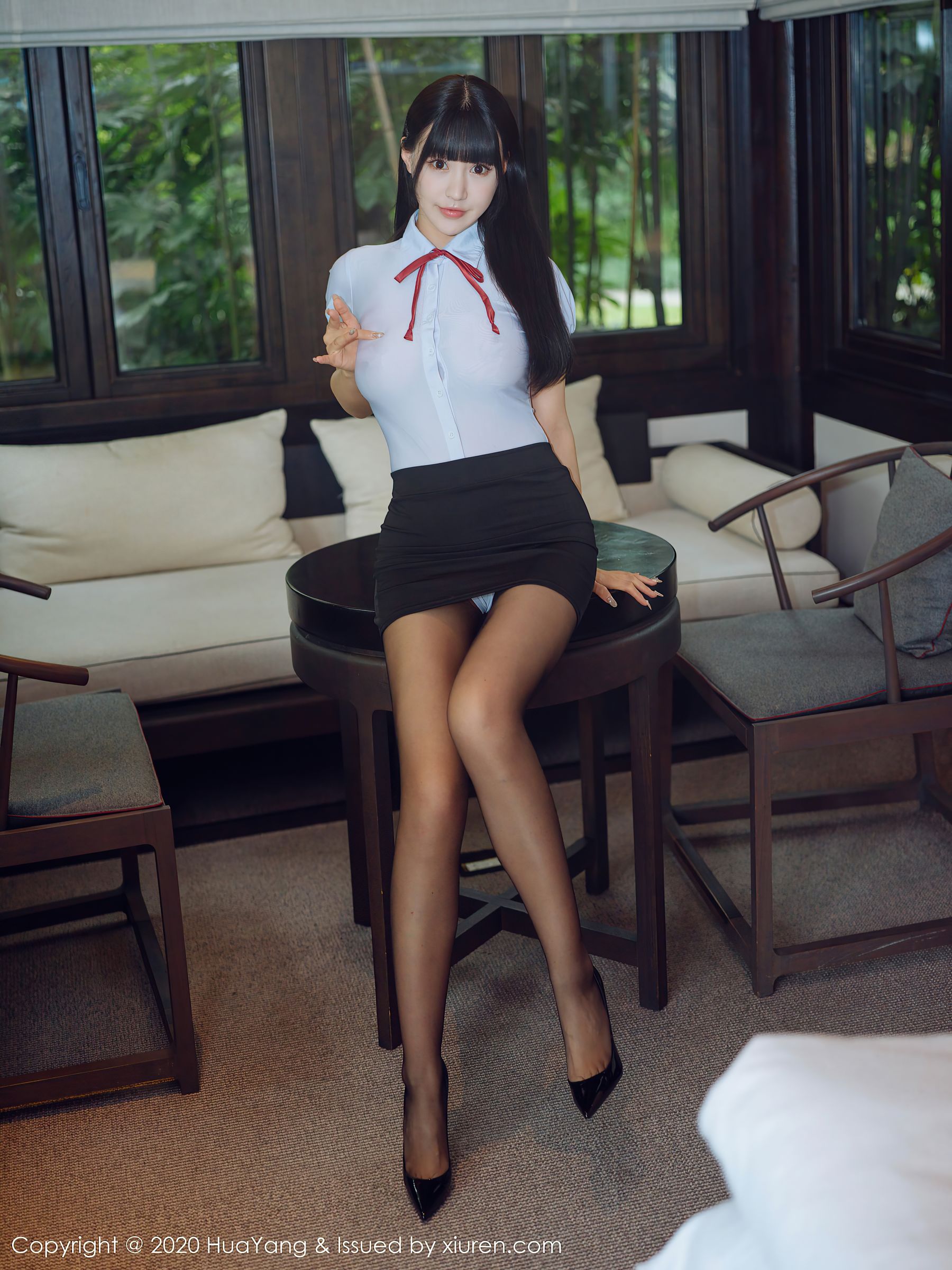[花漾HuaYang] Vol.318 朱可儿Flower - 白衬衫黑短裙黑丝OL系列(1)