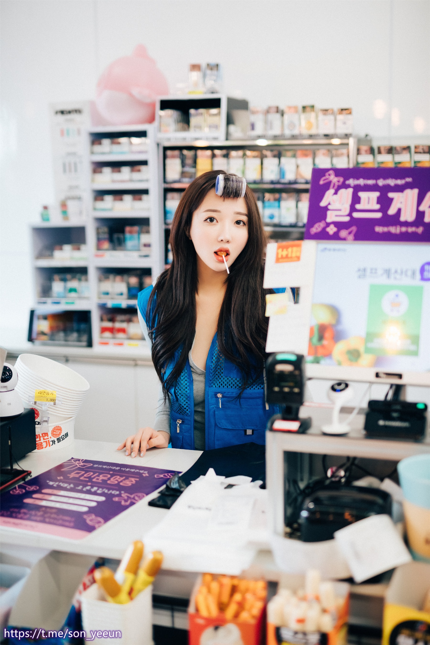 Ye Eun｜손예은 – LOOZY “Convenience store part timer”(2)