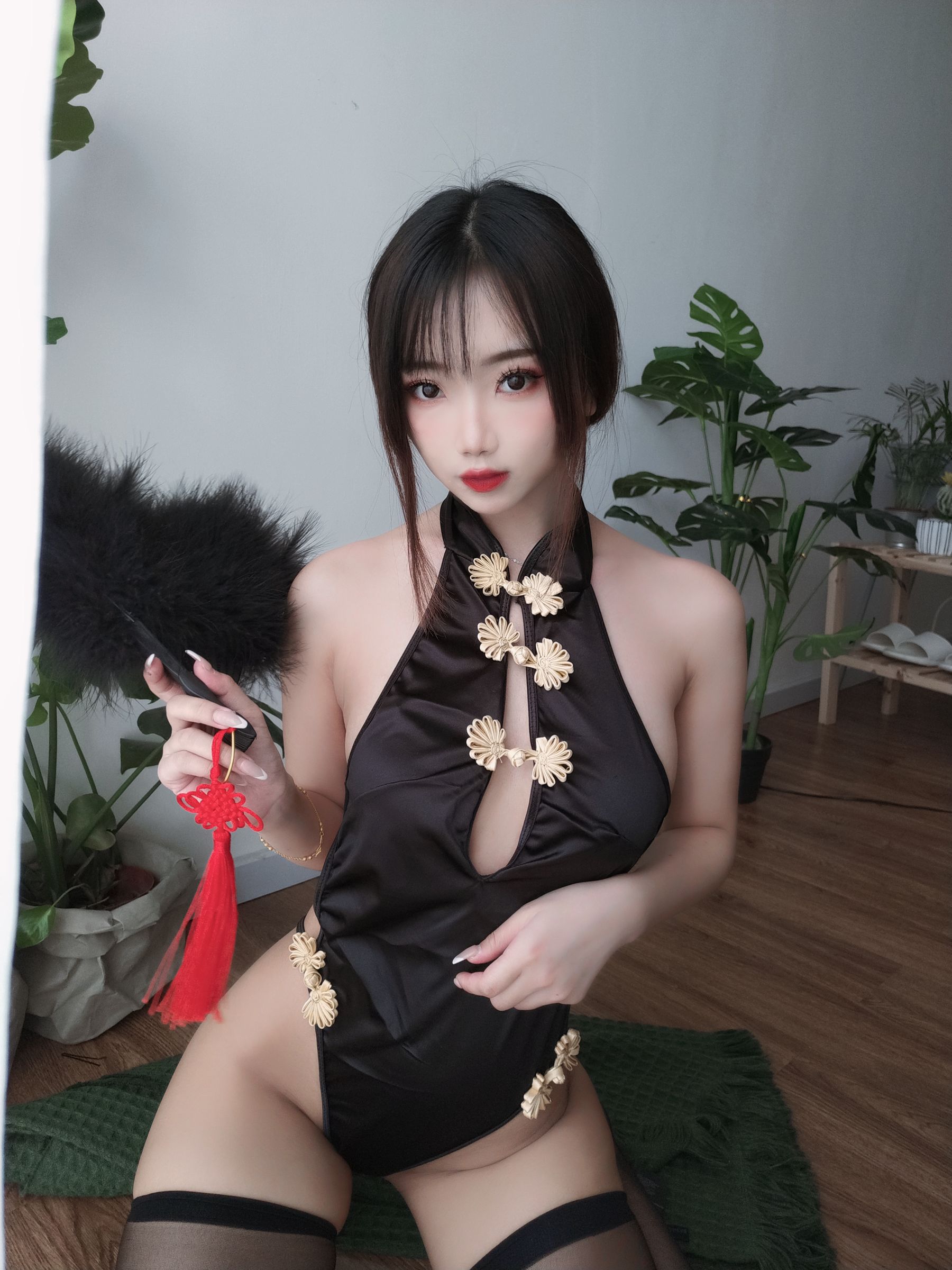 [Cosplay] 白嫩美少女鬼畜瑶 - 黑色短款旗袍(3)
