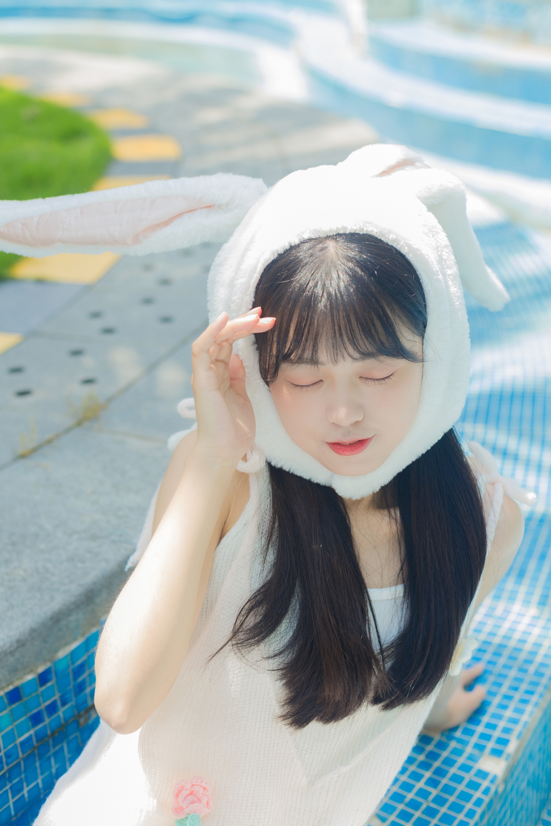 [艺图语] 2022.07.09 夏日泳池的兔子 可爱泡泡呀(3)
