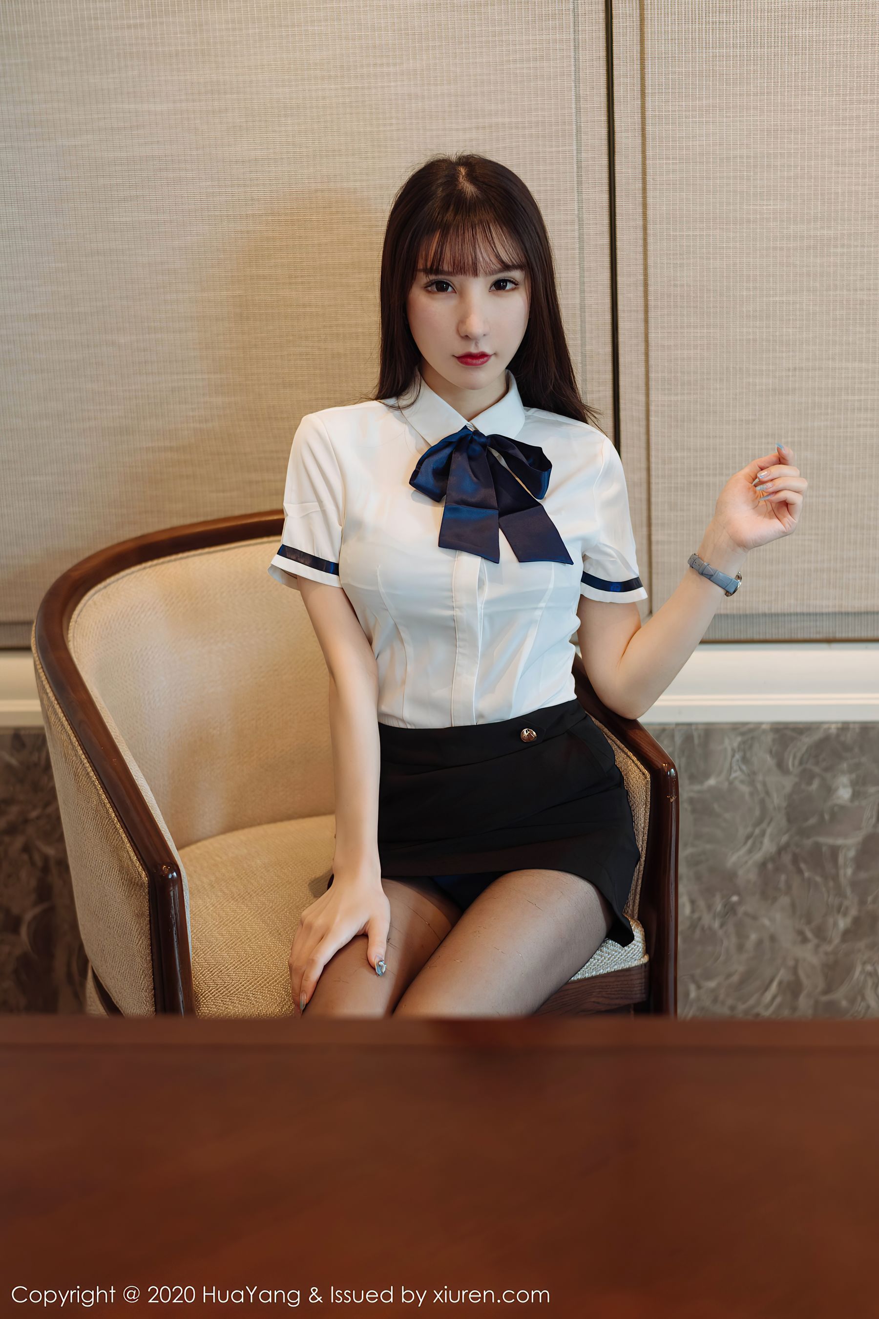 [花漾HuaYang] Vol.312 周于希Sandy - 经典的白衬衫黑短裙制服系列(3)