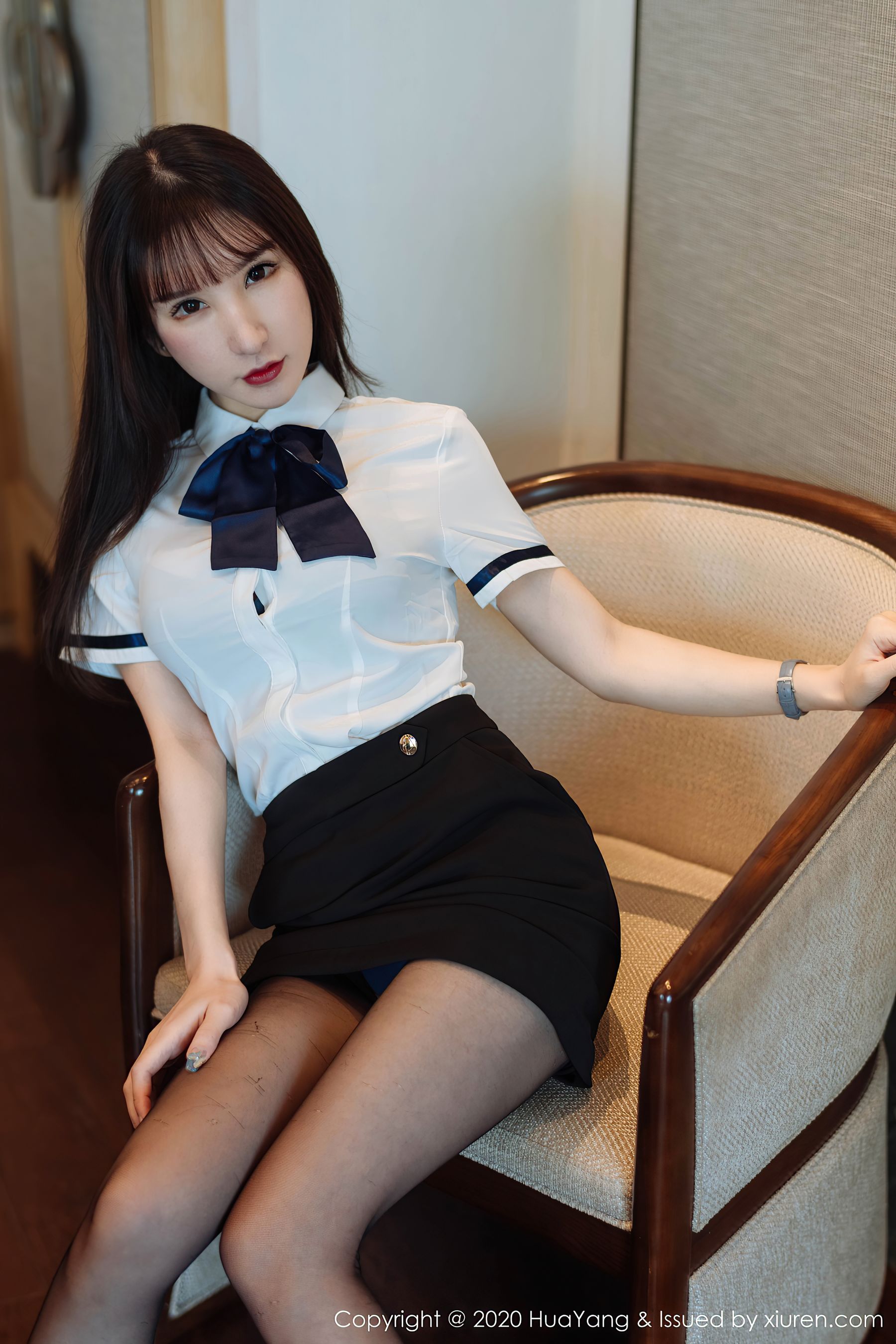 [花漾HuaYang] Vol.312 周于希Sandy - 经典的白衬衫黑短裙制服系列(4)